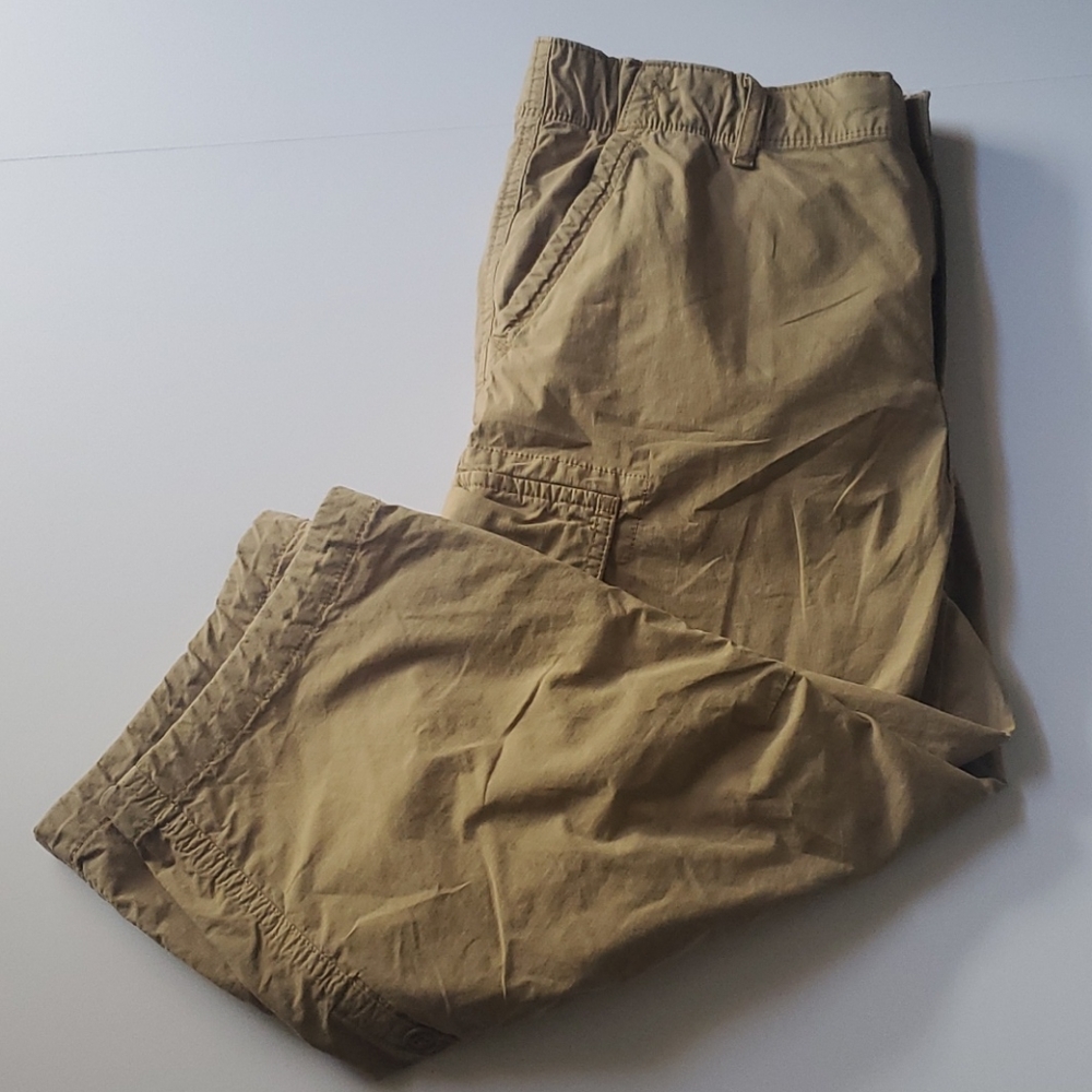 Uniqlo Men's Capri Pants Khaki Medium